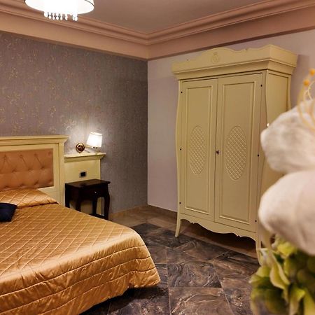Regina Di Saba - Hotel Villa Per Ricevimenti Grottaminarda Eksteriør billede